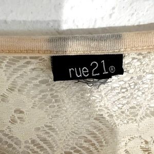 Rue 21/size 10 Although I think it shrunk when I put it in the dryer size 8?